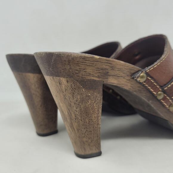 Banana Republic Clogs 7 Brown Leather Wooden Heel Studs Mules Boho Platform Y2K - Picture 3 of 12